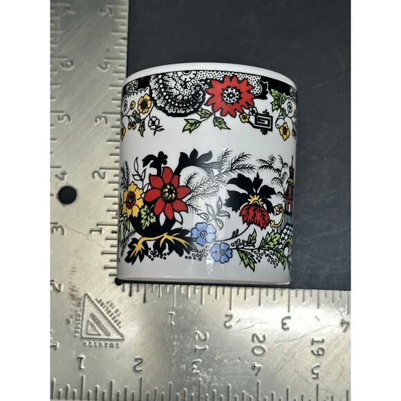 Royal Kendal Staffordshire Fine Bone China
 Cup Floral Pagoda Pattern England - Picture 5 of 5